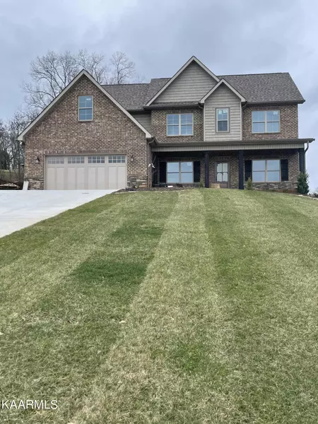 474 Shenandoah Dr, Lenoir City, TN 37771