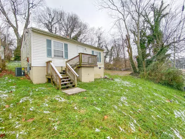 Knoxville, TN 37921,1936 Massachusetts Ave