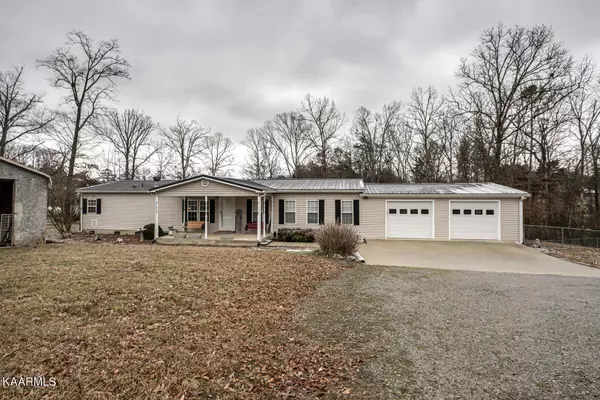 745 Groover Rd, Spring City, TN 37381