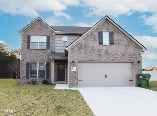 4861 Masters DR, Maryville, TN 37801