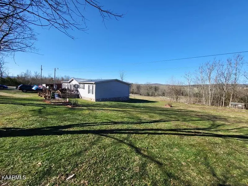 768 Flanary Bridge Rd, Jonesville, VA 24263