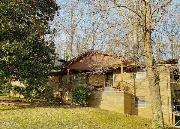 376 Harless Rd, Corryton, TN 37721