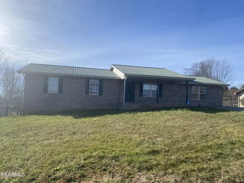 203 Michal LN, New Tazewell, TN 37825