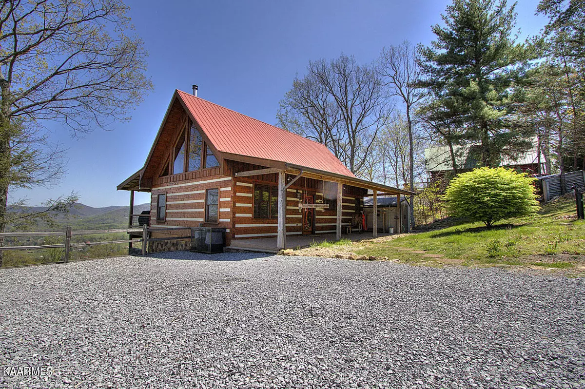 Sevierville, TN 37862,3825 Glenview WAY