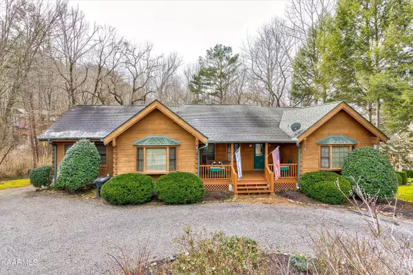 311 Middleton DR, Townsend, TN 37882