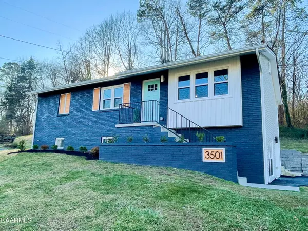 3501 Hazelwood Rd, Knoxville, TN 37921