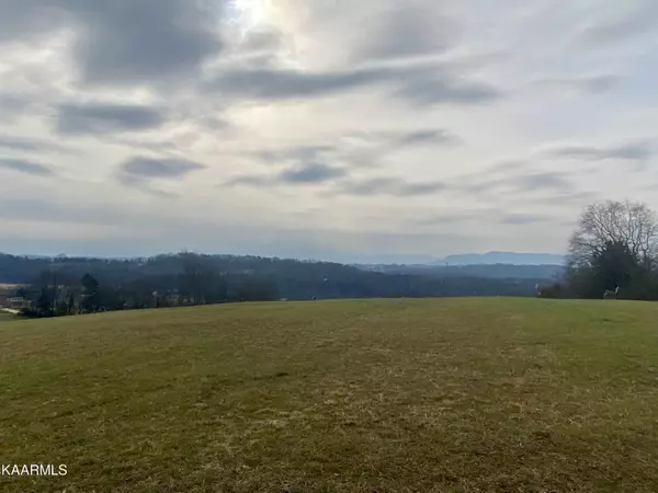 Kodak, TN 37764,9304 Shirley Ann Rd