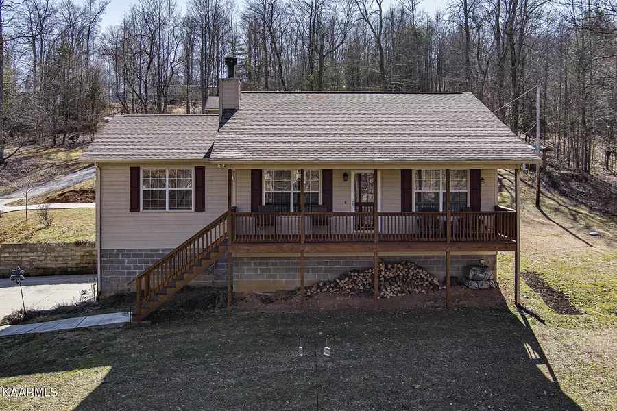 189 Allison DR, Harriman, TN 37748