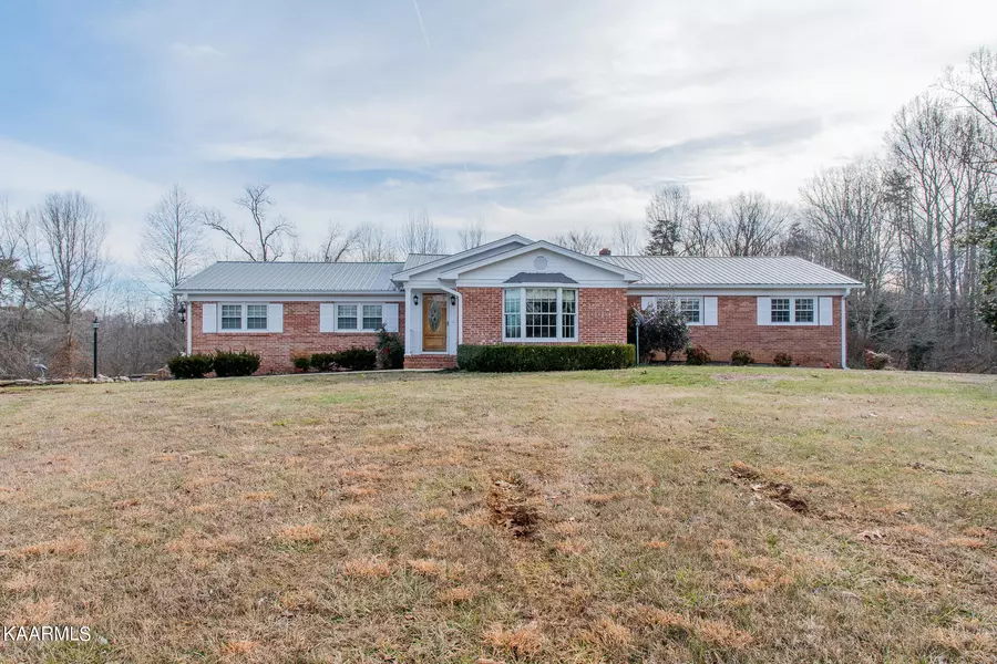 13509 Old Kentucky Rd, Walling, TN 38587