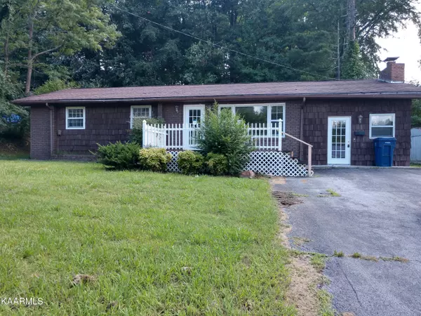 209 Summit DR, Middlesboro, KY 40965