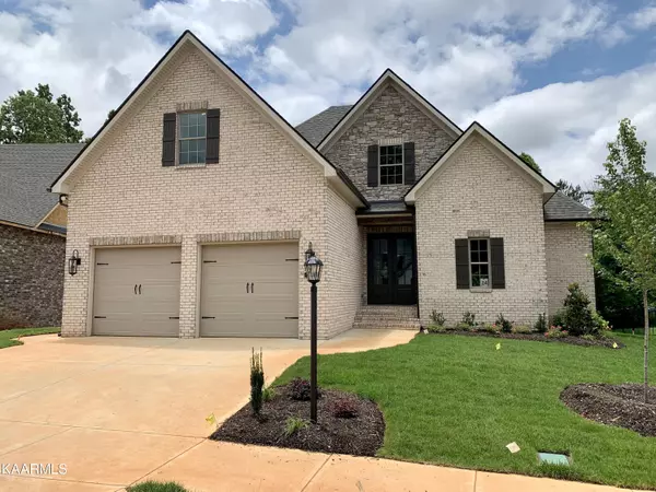 1443 Bronze LN, Knoxville, TN 37922