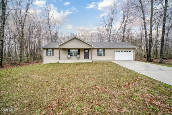 3002 Tawas LOOP, Crossville, TN 38572