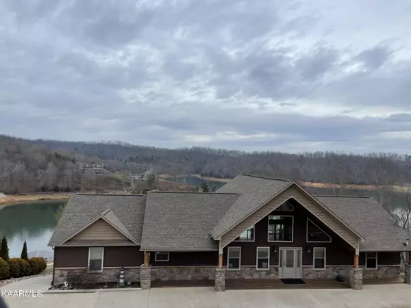 510 Norris Crest DR, Lafollette, TN 37766