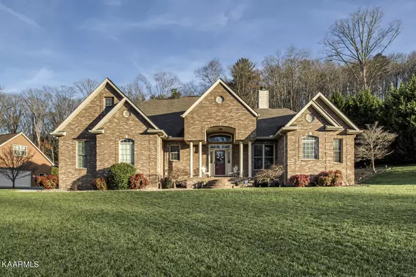 242 Andorra LN, Clinton, TN 37716