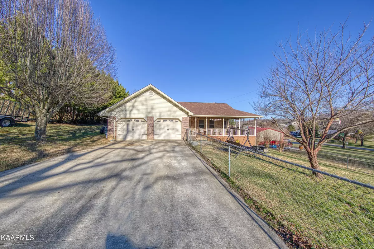 Jacksboro, TN 37757,182 Woodvine St