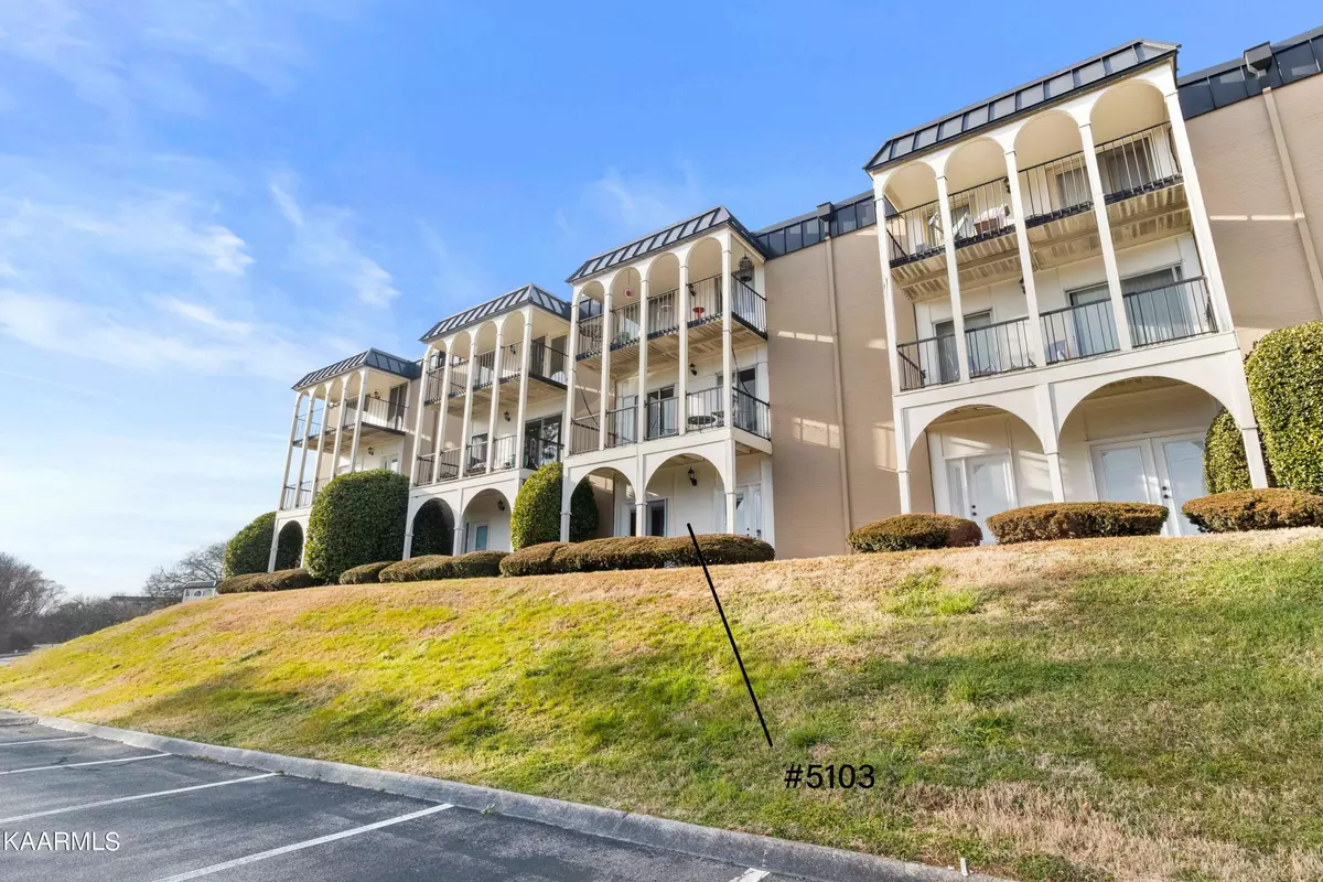 Knoxville, TN 37919,5709 Lyons View PIKE #APT 5103