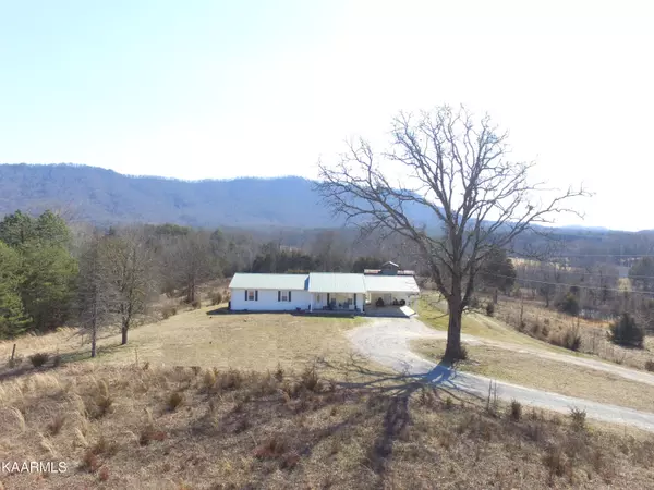 9045 Bud Hawkins Rd, Corryton, TN 37721