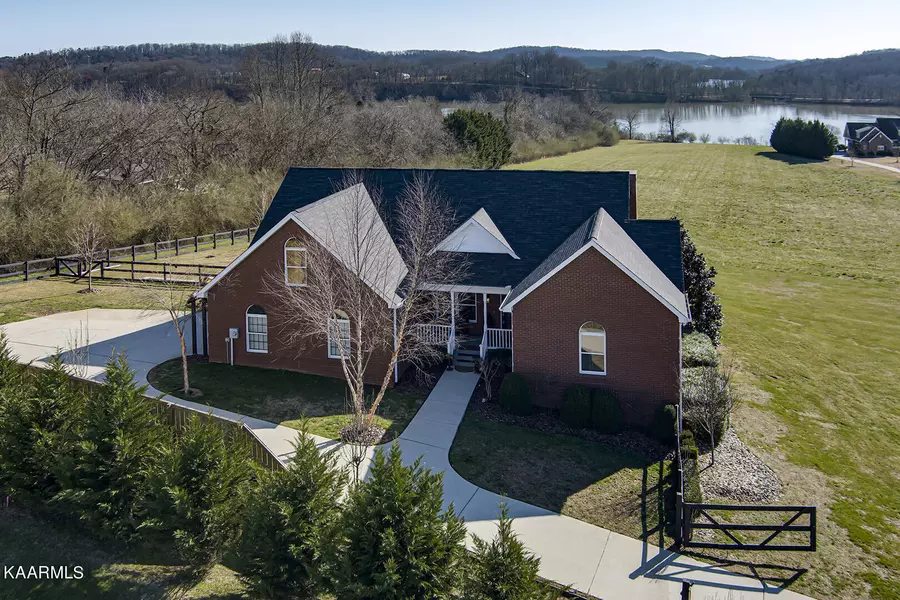 391 Marble Bluff DR, Kingston, TN 37763