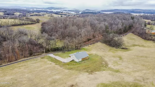 Rutledge, TN 37861,484 Combs Rd