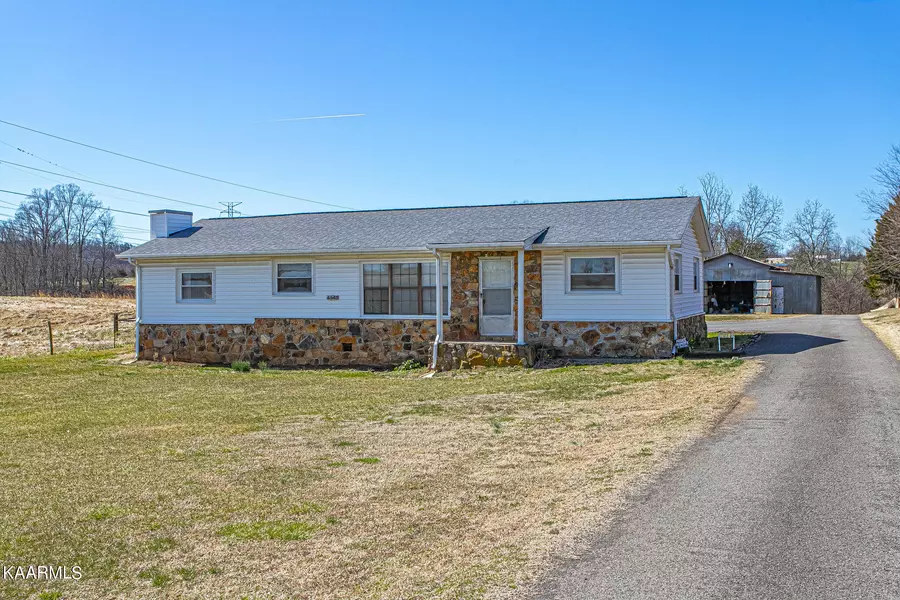 4545 Douglas Dam Rd, Strawberry Plains, TN 37871