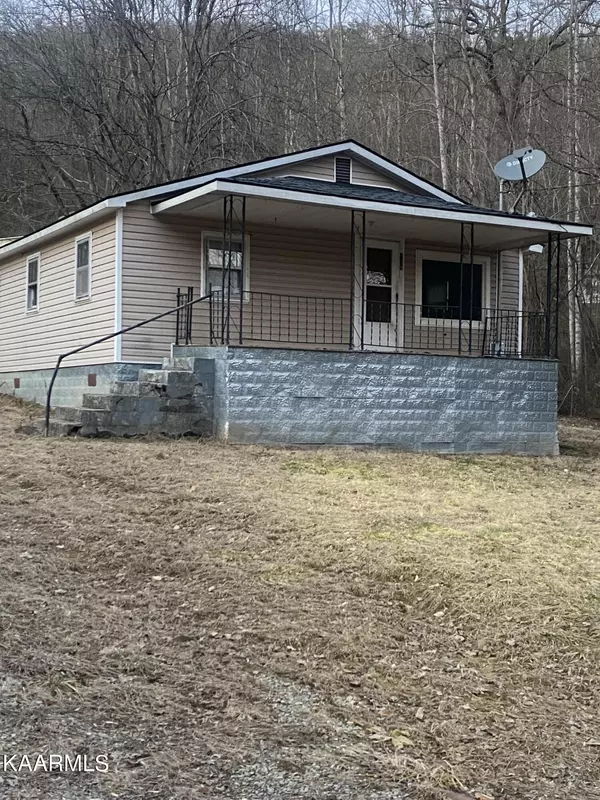 52 Taylor Rd, Coldiron, KY 40819