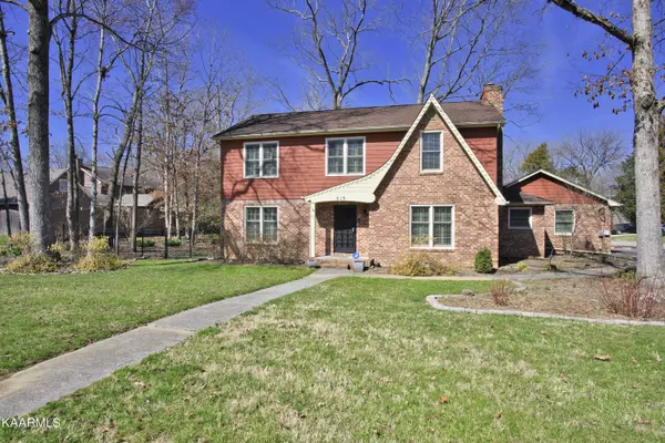 513 Hickory Woods Rd, Knoxville, TN 37934