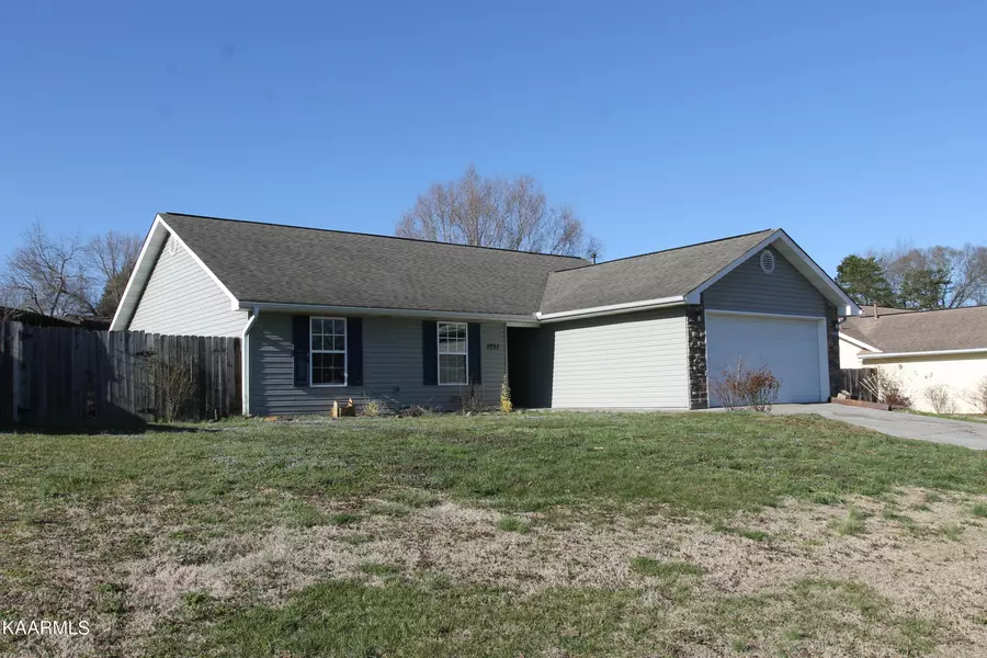 1051 Stones Throw LN, Sevierville, TN 37876