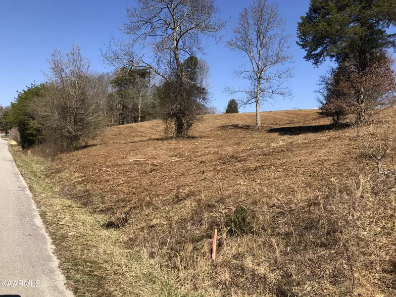 Cove Drive, Harriman, TN 37748