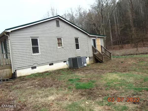 Harriman, TN 37748,288 Coal Hill Rd Rd