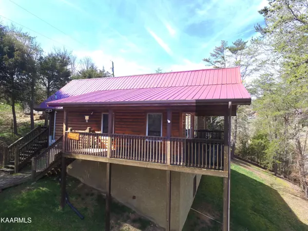 1003 Powder Springs Rd, Sevierville, TN 37876