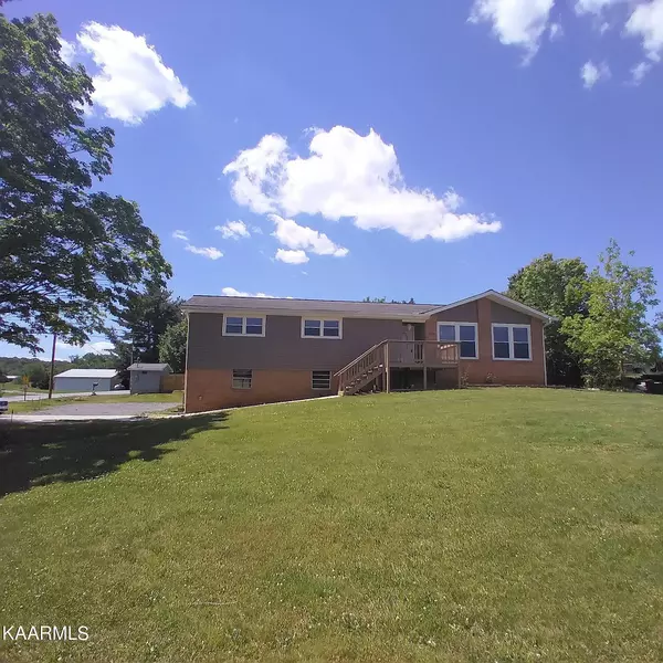 1684 Tazewell PIKE, Corryton, TN 37721