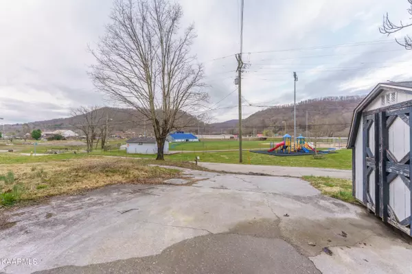 Rocky Top, TN 37769,305 Jacksboro Ave