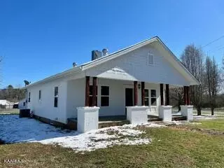 12 Wiegle St, Pikeville, TN 37367