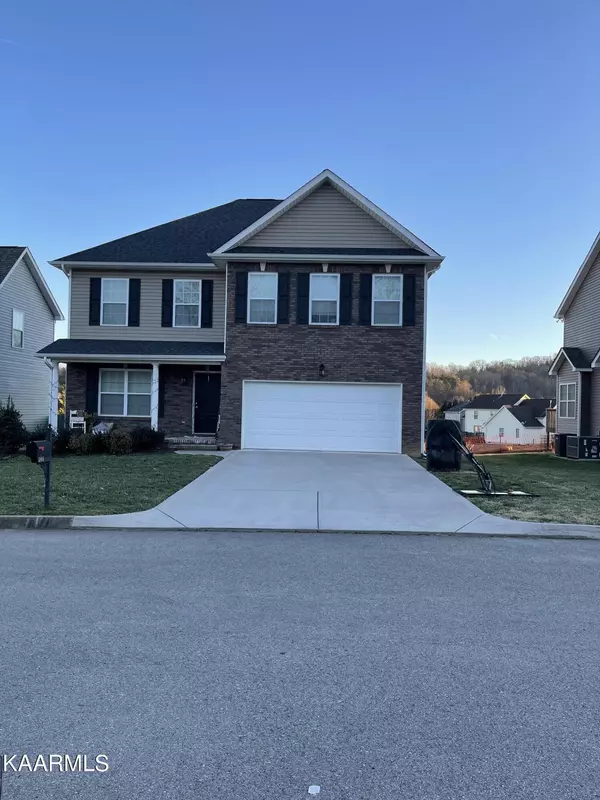 5804 Summer Grove LN, Knoxville, TN 37931