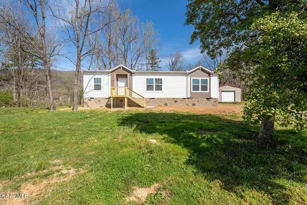 105 Lakin DR, Harriman, TN 37748