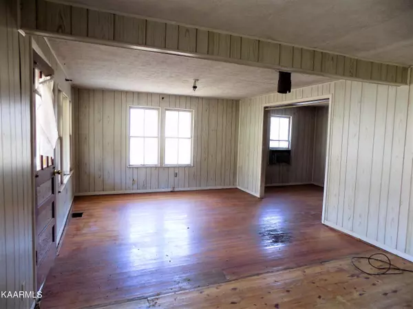 Morristown, TN 37813,2395 White Oak Grove Rd