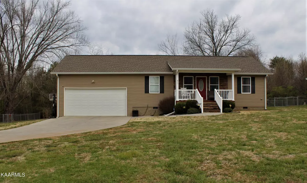 411 Athenian St, Athens, TN 37303