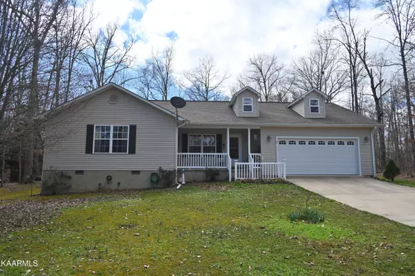 3102 Manhato Rd, Crossville, TN 38572