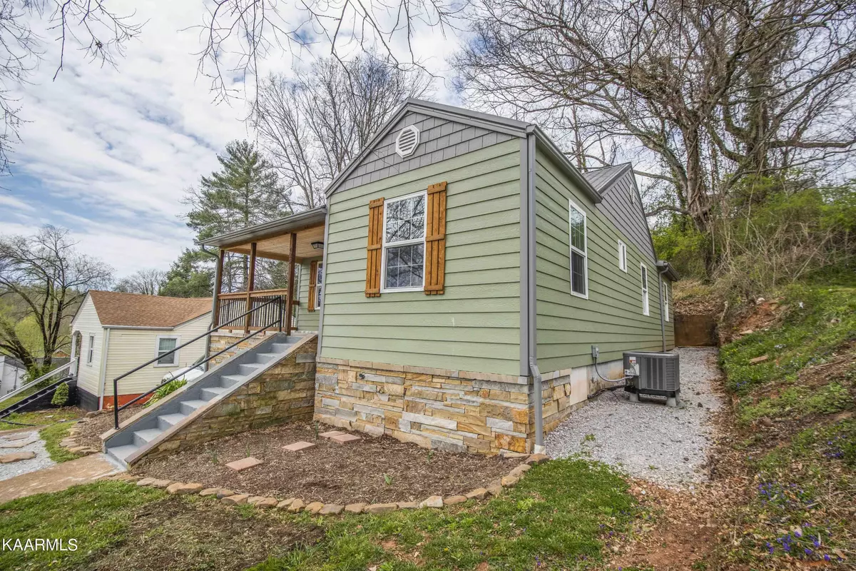 Harriman, TN 37748,425 Sewanee St