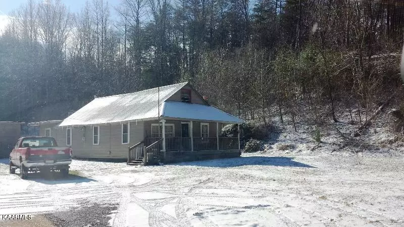 248 Lower Smithfield Rd, Tellico Plains, TN 37385