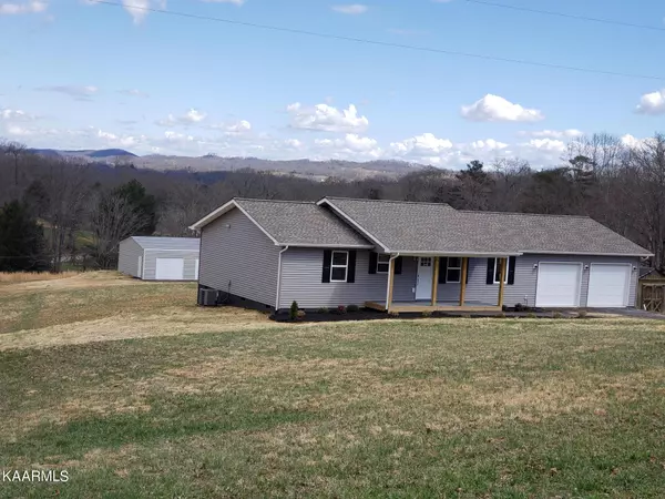 155 Magnolia LN, Lafollette, TN 37766