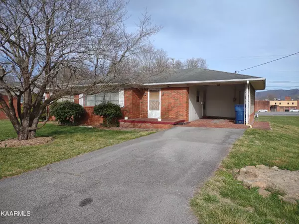 108 George Ann DR, Middlesboro, KY 40965