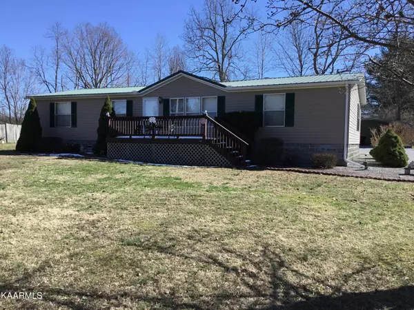 30 Browns Creek DR, Crossville, TN 38571