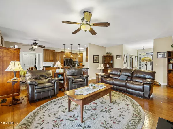 Walling, TN 38587,585 Cashdollar Rd