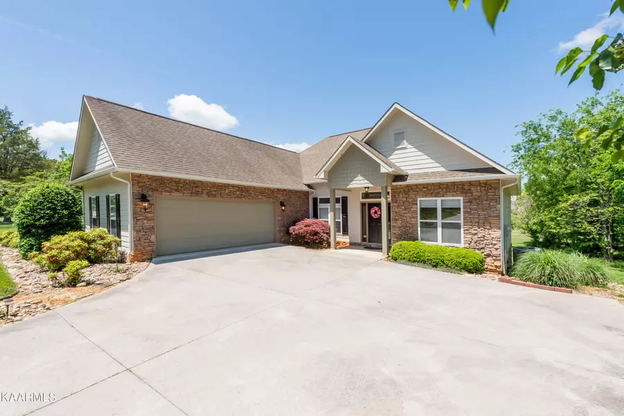 114 Dudi Trail Tr, Vonore, TN 37885