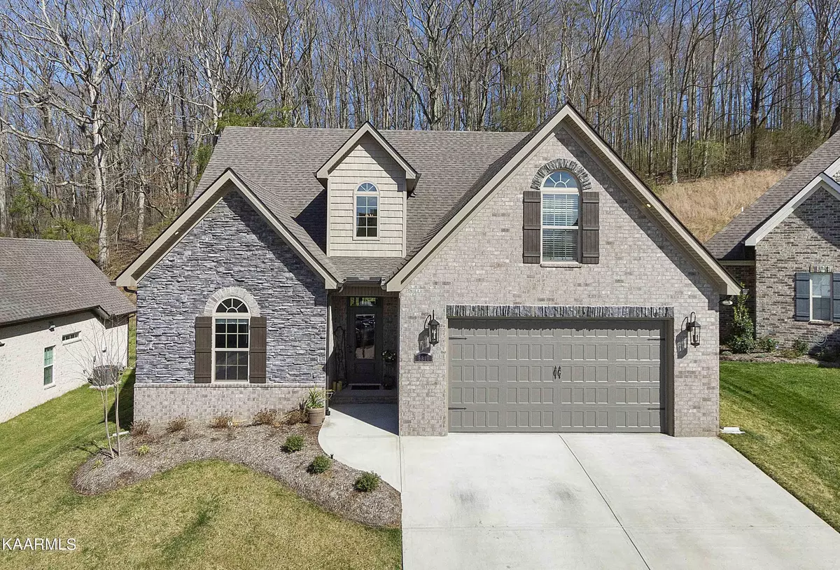 Knoxville, TN 37923,8310 English Hill LN