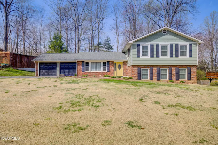 106 Brentwood DR, Oak Ridge, TN 37830