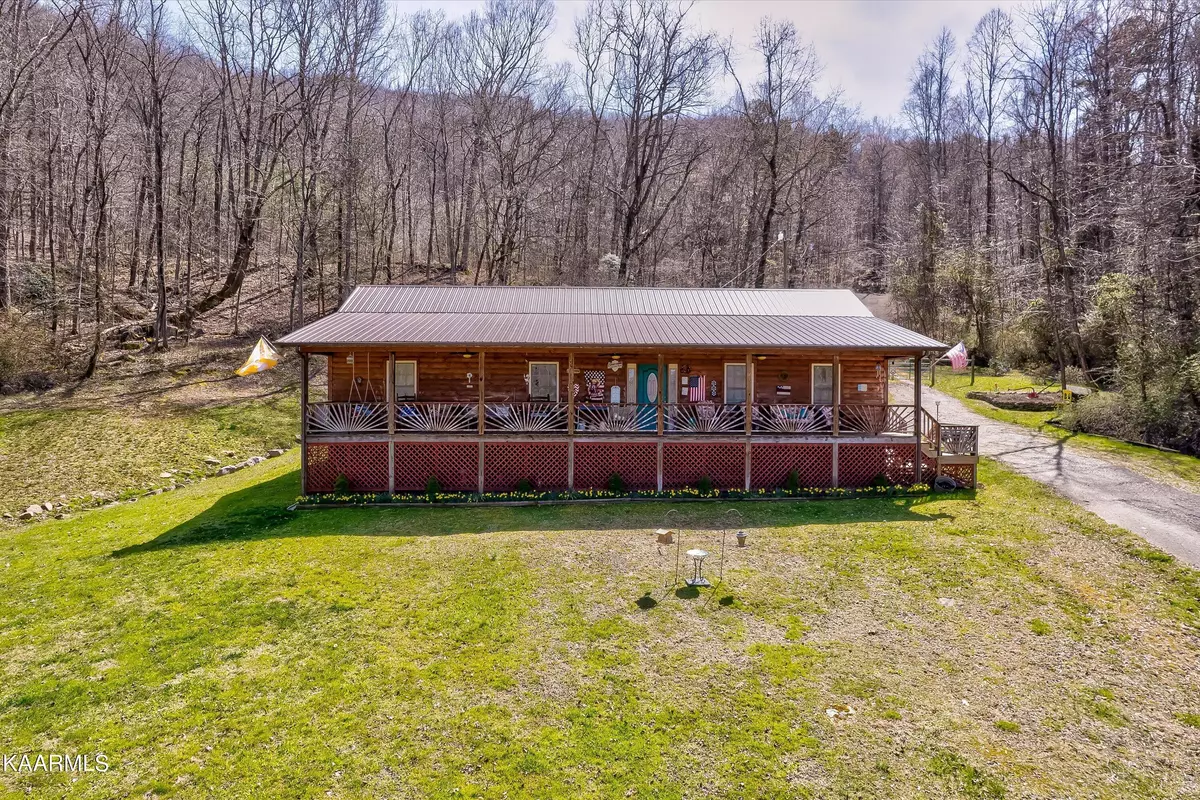 Jellico, TN 37762,165 Payne LN