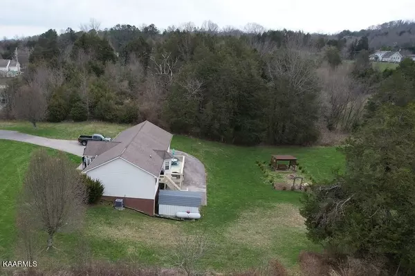 Cumberland Gap, TN 37724,166 Elliott LN