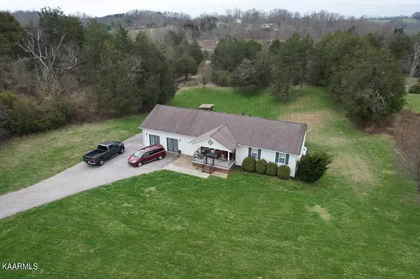 Cumberland Gap, TN 37724,166 Elliott LN